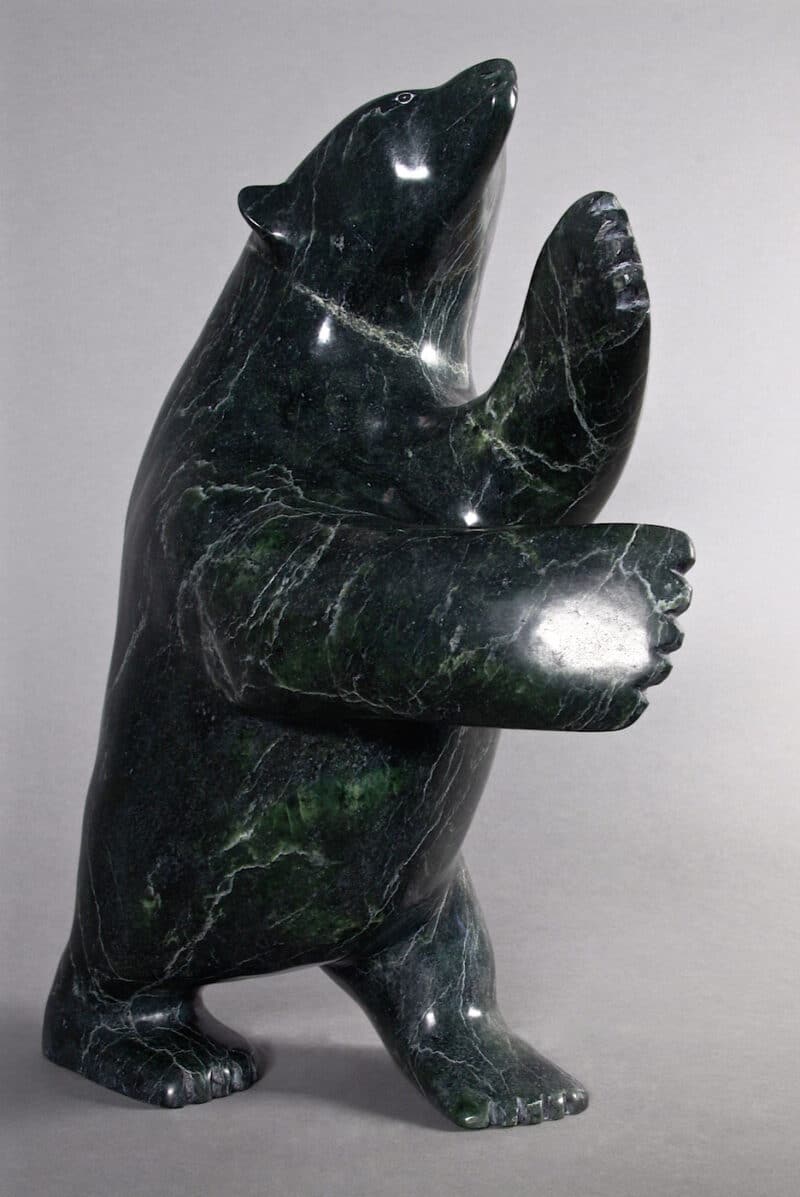 Nuna Parr-Bear - Inuit Sculpture - Galerie Art Inuit Brousseau